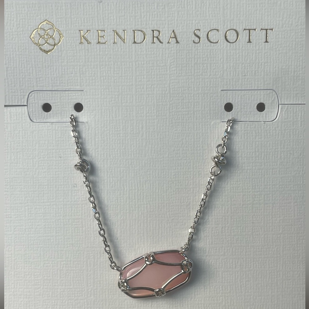 NWT- Kendra Scott Elisa Lattice Framed Mother of Pearl Pendant Necklace